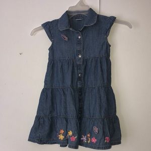 Girls dress